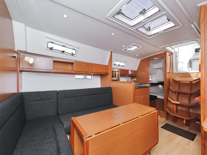 Bavaria 36 Cruiser — photo 31
