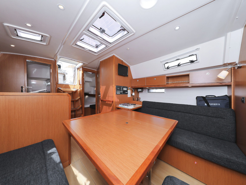 Bavaria 36 Cruiser — photo 35