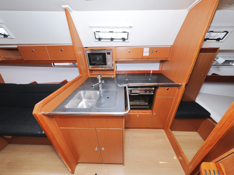 Bavaria 36 Cruiser — photo 65