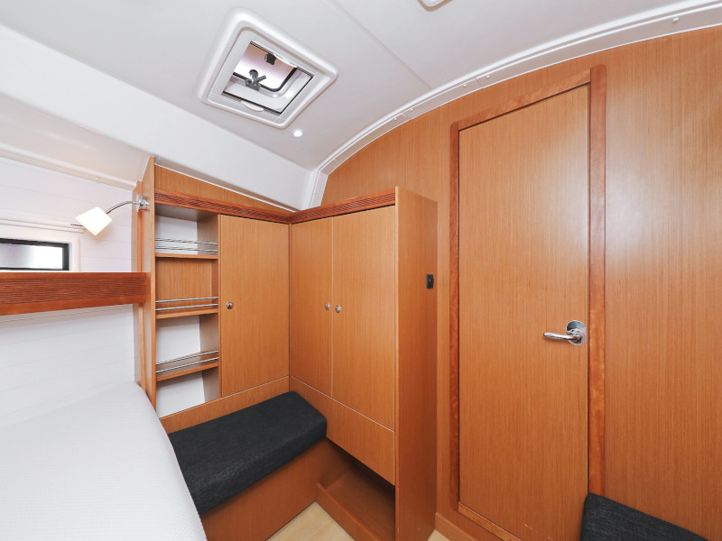 Bavaria 36 Cruiser — photo 27