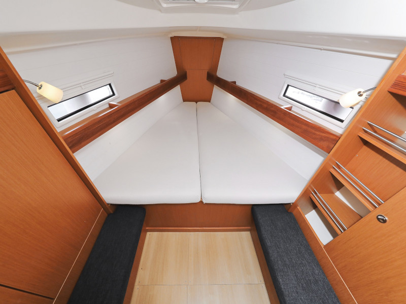 Bavaria 36 Cruiser — photo 9
