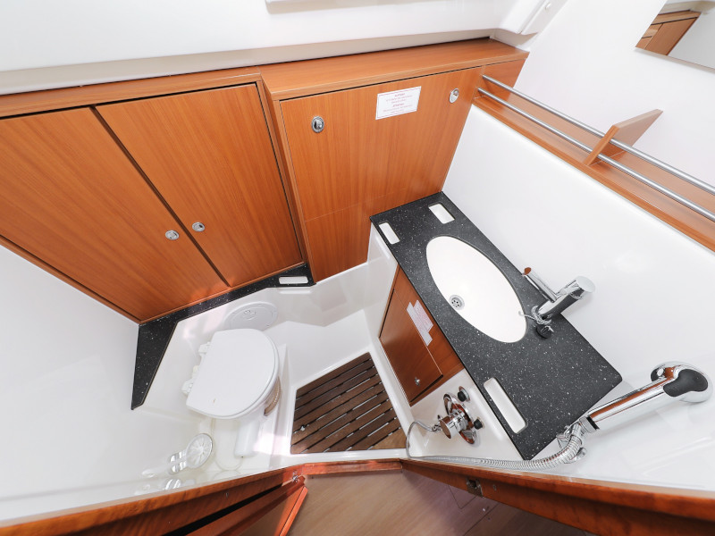Bavaria 36 Cruiser — photo 17