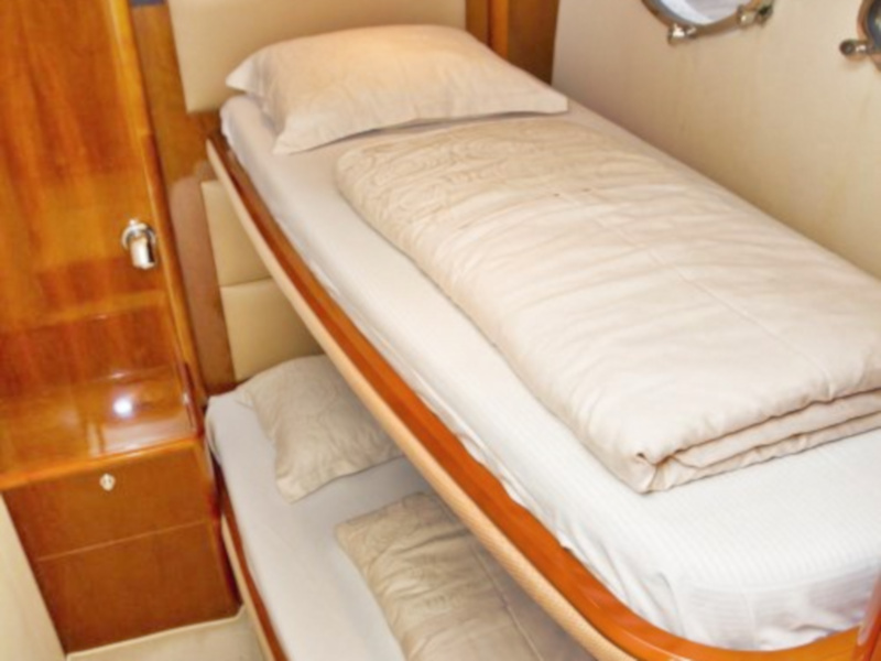 Princess V 58 — photo 10