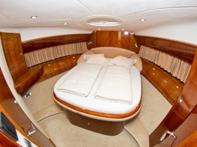 Princess V 58 — photo 17
