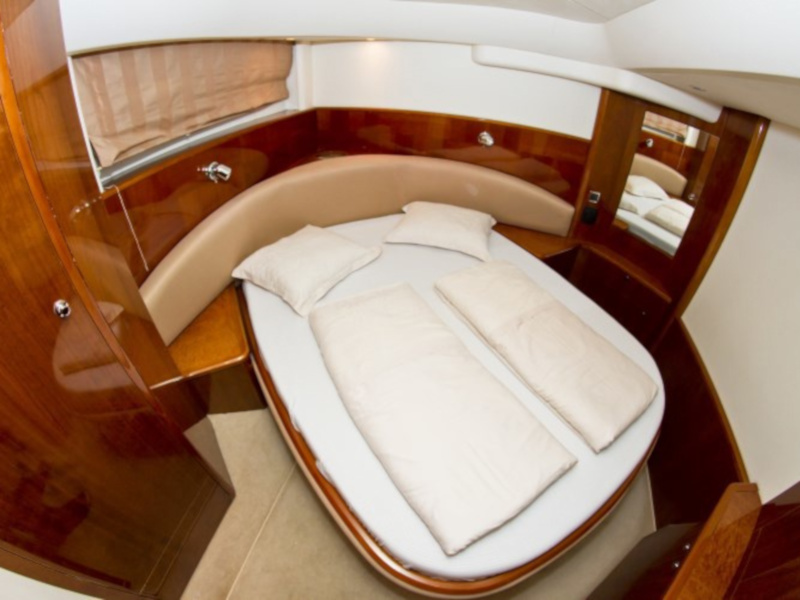 Princess V 58 — photo 16