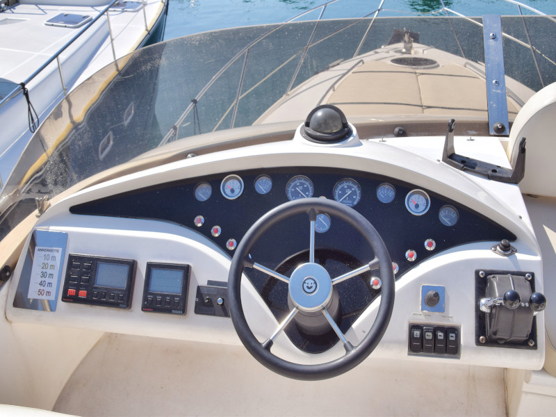 Fairline Phantom 40 — photo 18