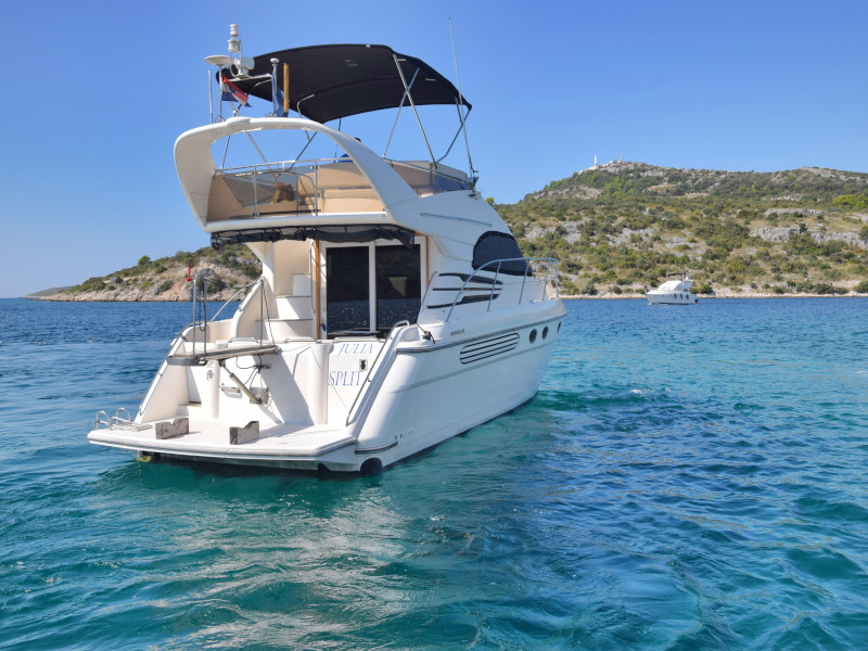 Fairline Phantom 40 — photo 16