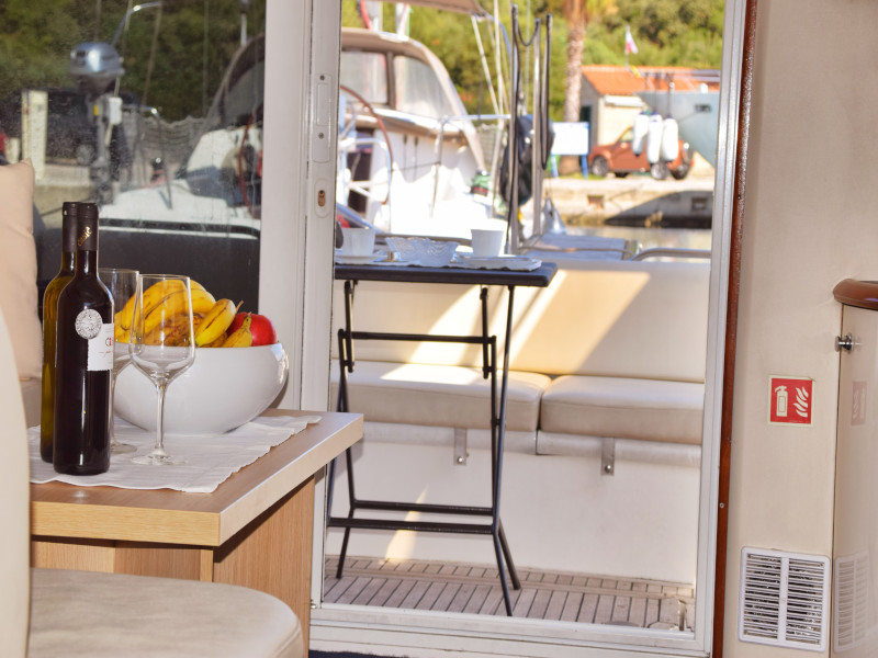 Fairline Phantom 40 — photo 3