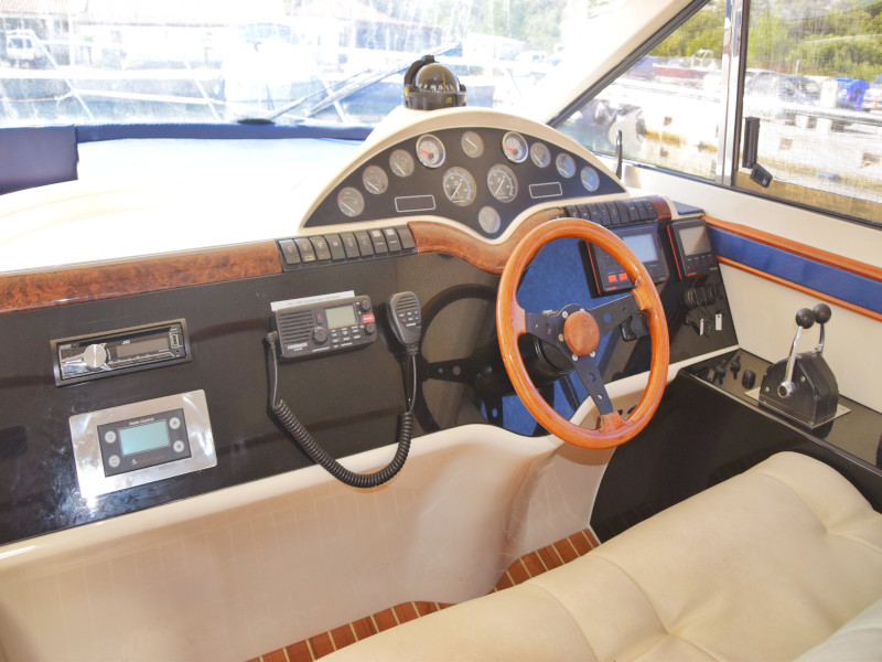 Fairline Phantom 40 — photo 12