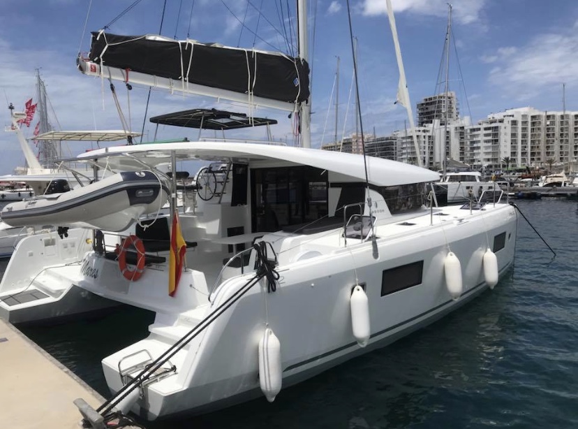 Lagoon 42 — photo 19