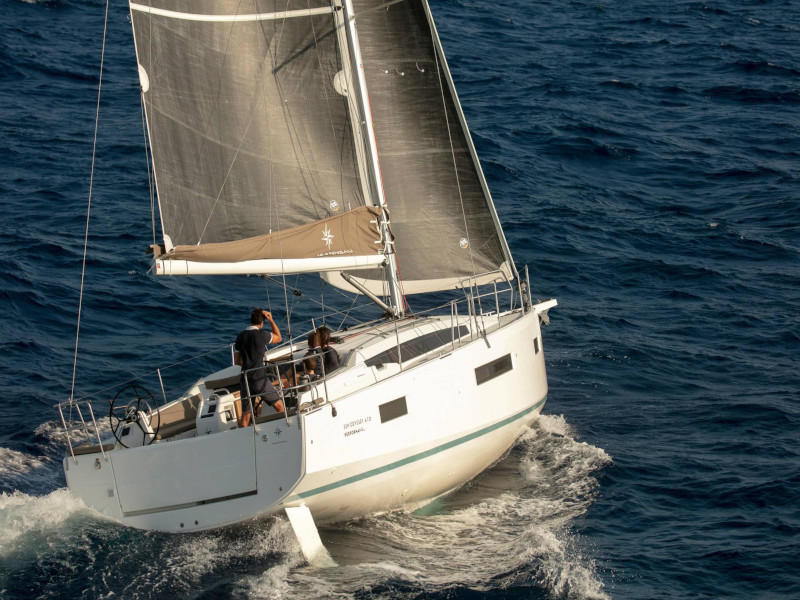 Sun Odyssey 410 — photo 3