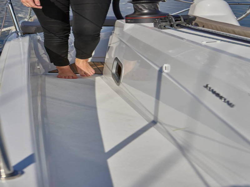 Sun Odyssey 410 — photo 20