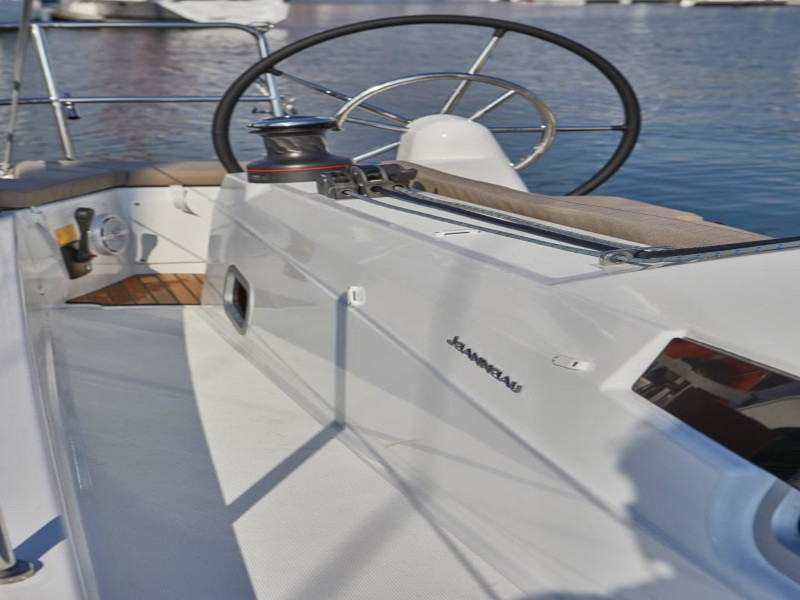 Sun Odyssey 410 — photo 27