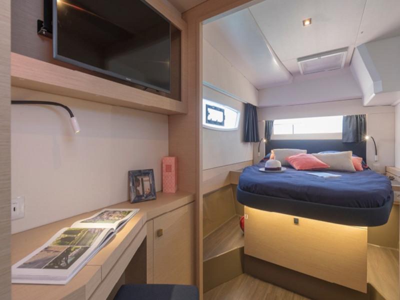 Fountaine Pajot Astréa 42 — photo 36