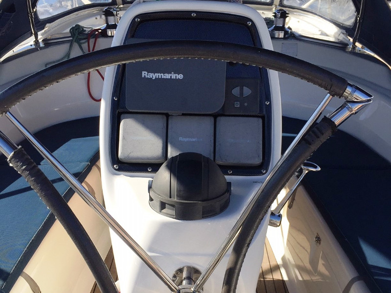 Bavaria 34 Cruiser — photo 2