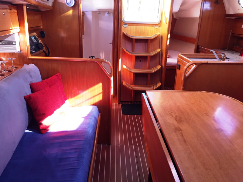 Bavaria 34 Cruiser — photo 8