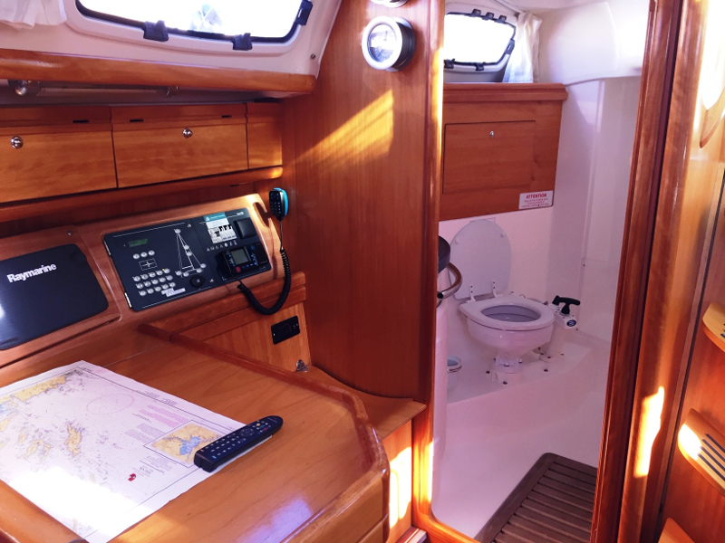 Bavaria 34 Cruiser — photo 7