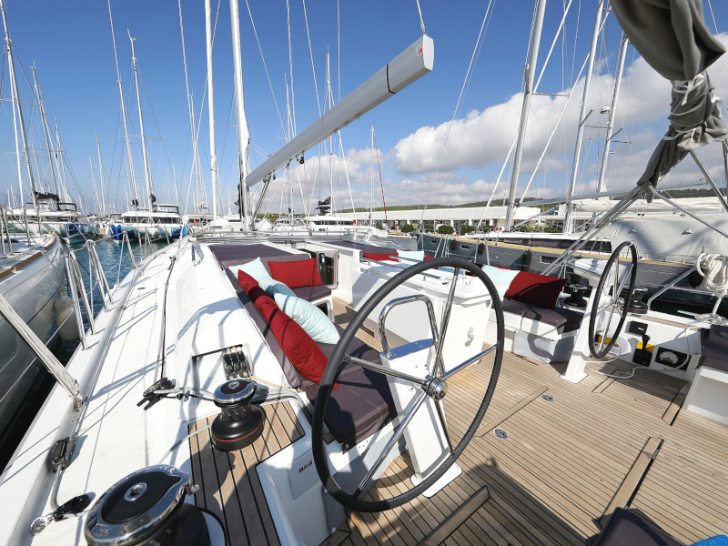Oceanis 51.1 — photo 102
