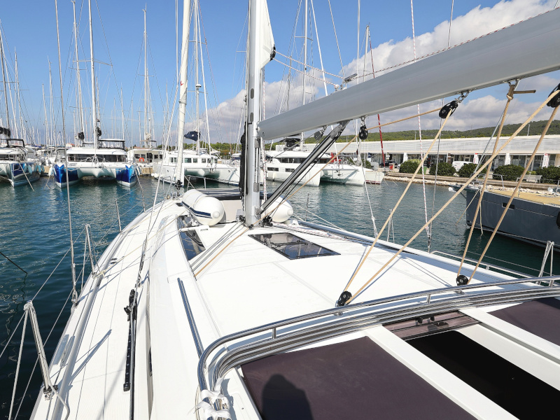 Oceanis 51.1 — photo 7