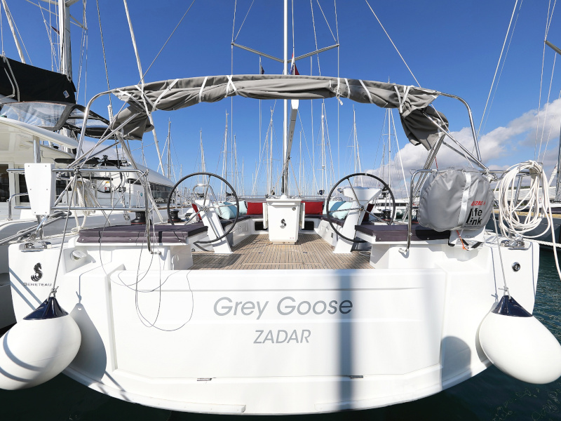 Oceanis 51.1 — photo 23