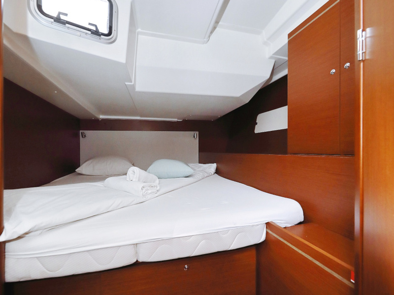 Oceanis 51.1 — photo 27