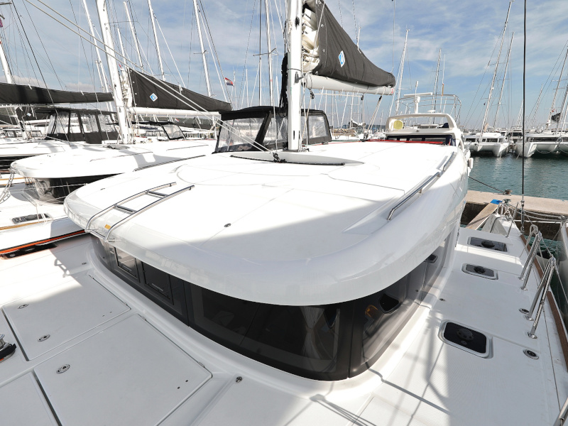 Lagoon 40 — photo 19