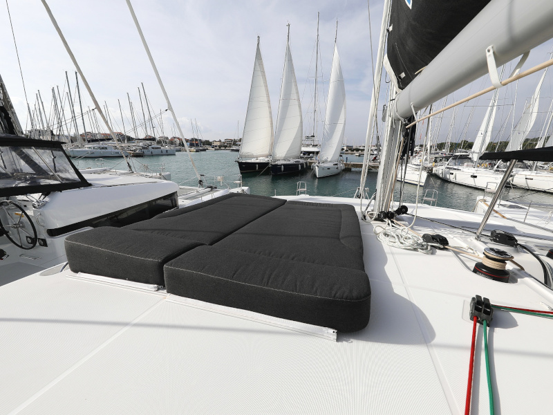 Lagoon 40 — photo 39