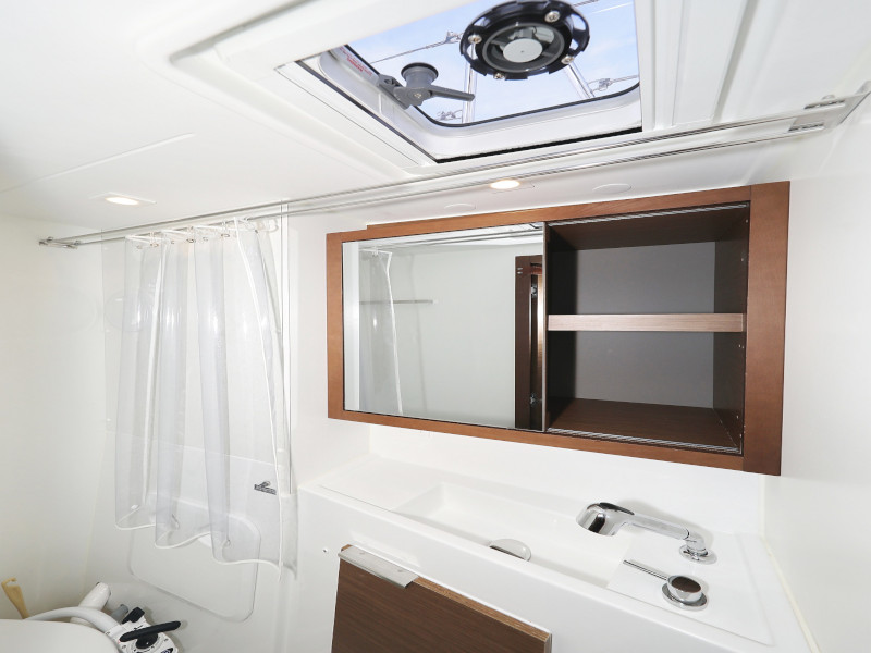 Lagoon 40 — photo 11