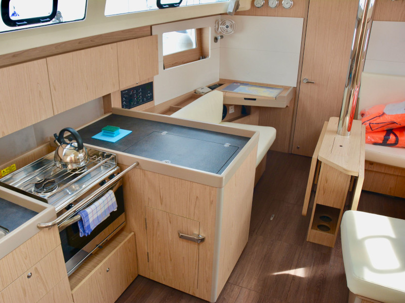 Oceanis 41.1 — photo 10