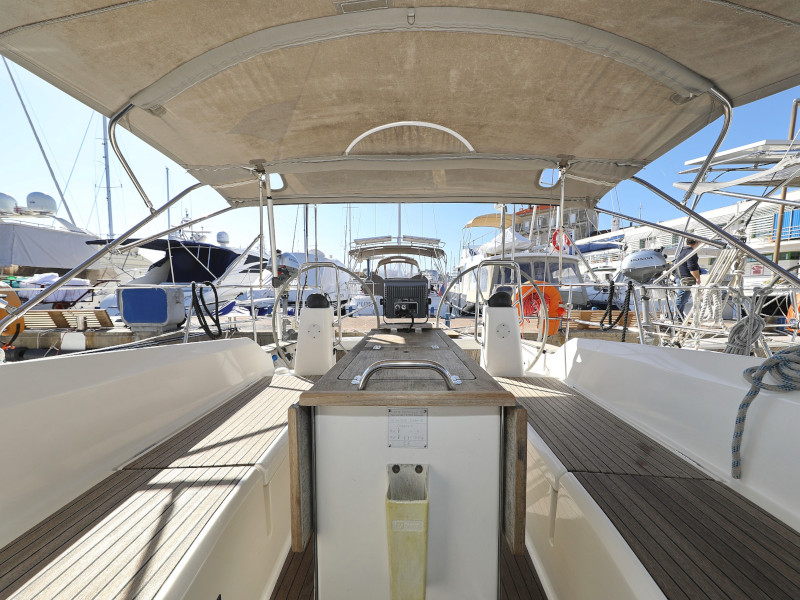 Bavaria Cruiser 40 — photo 23