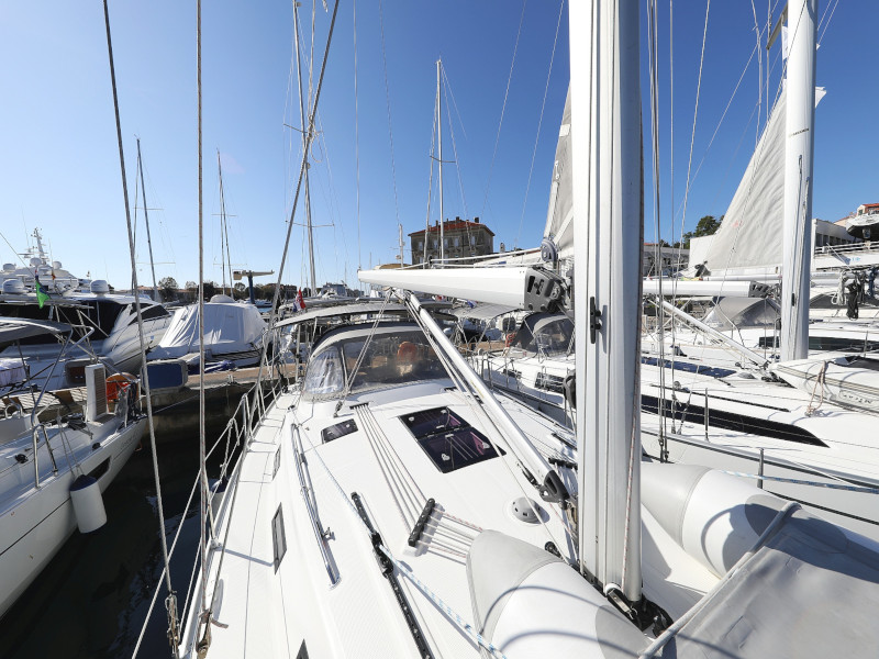 Bavaria Cruiser 40 — photo 52