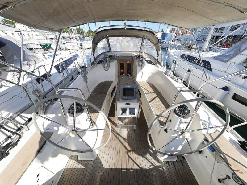 Bavaria Cruiser 40 — photo 16