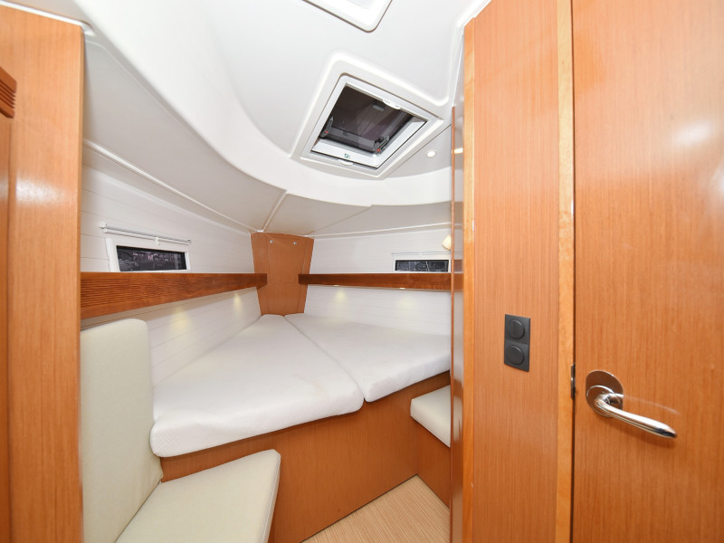 Bavaria Cruiser 40 — photo 10