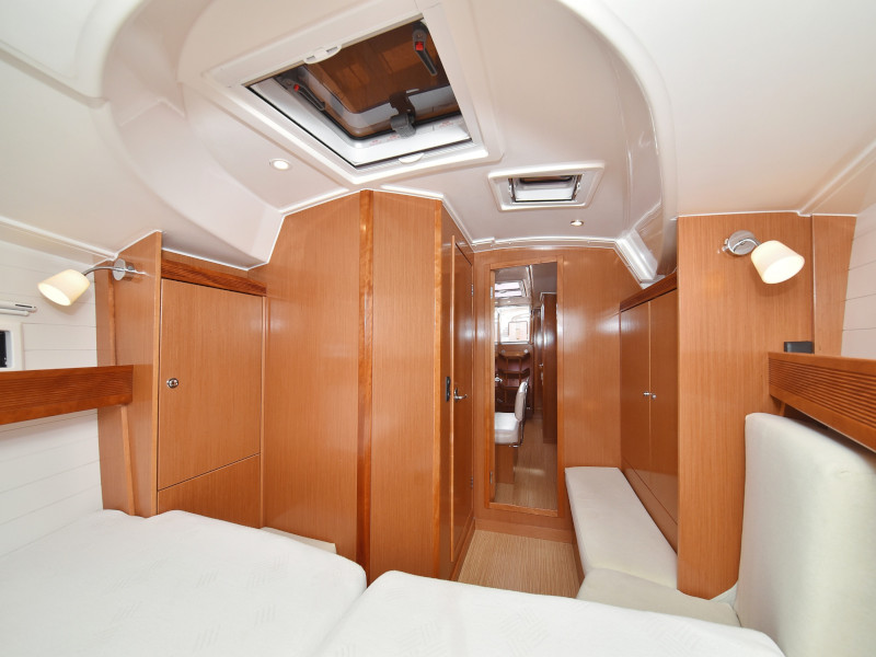 Bavaria Cruiser 40 — photo 42