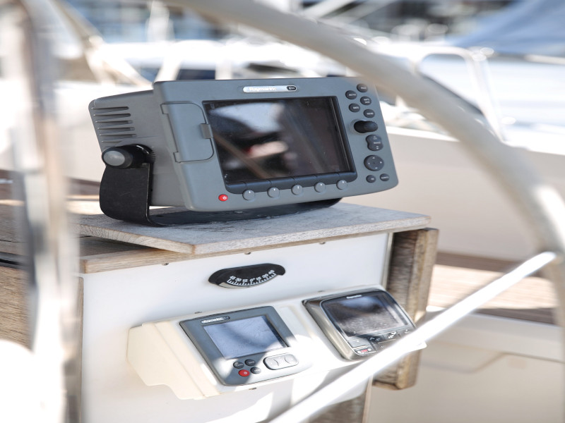Bavaria Cruiser 40 — photo 34