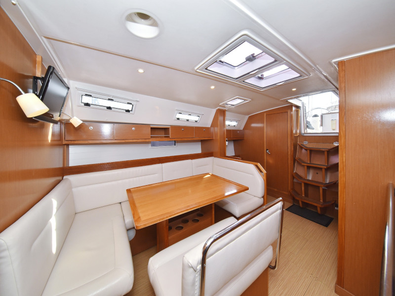Bavaria Cruiser 40 — photo 57