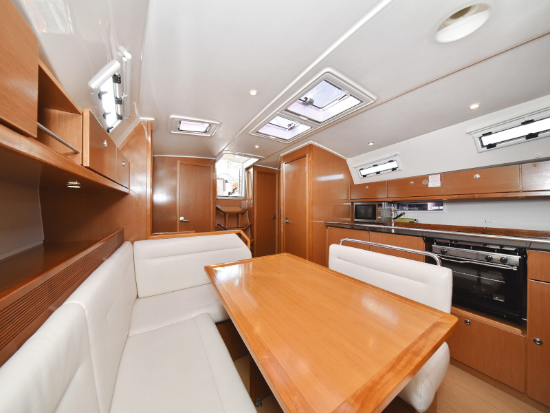 Bavaria Cruiser 40 — photo 29
