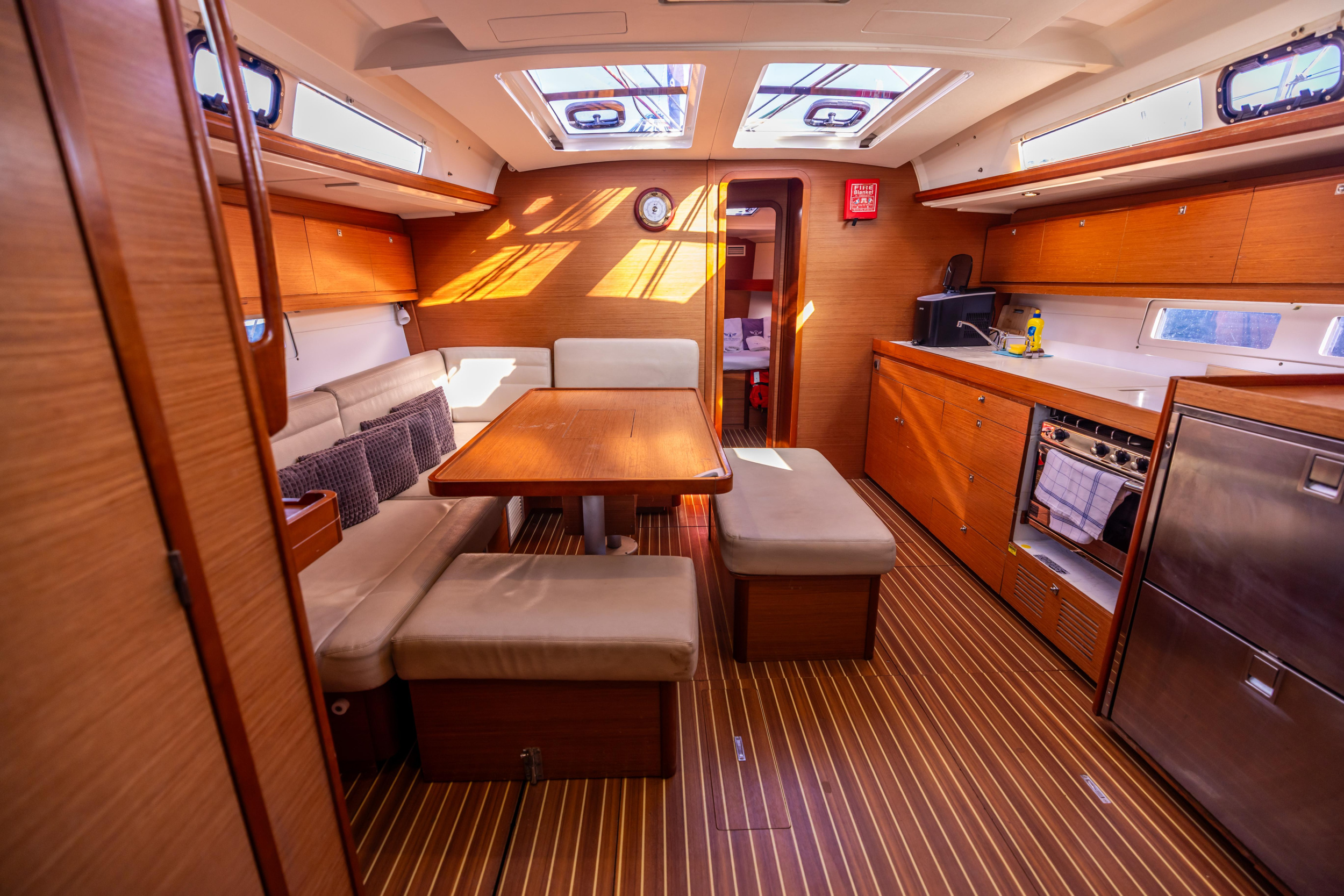 Dufour 460 Grand Large — photo 14