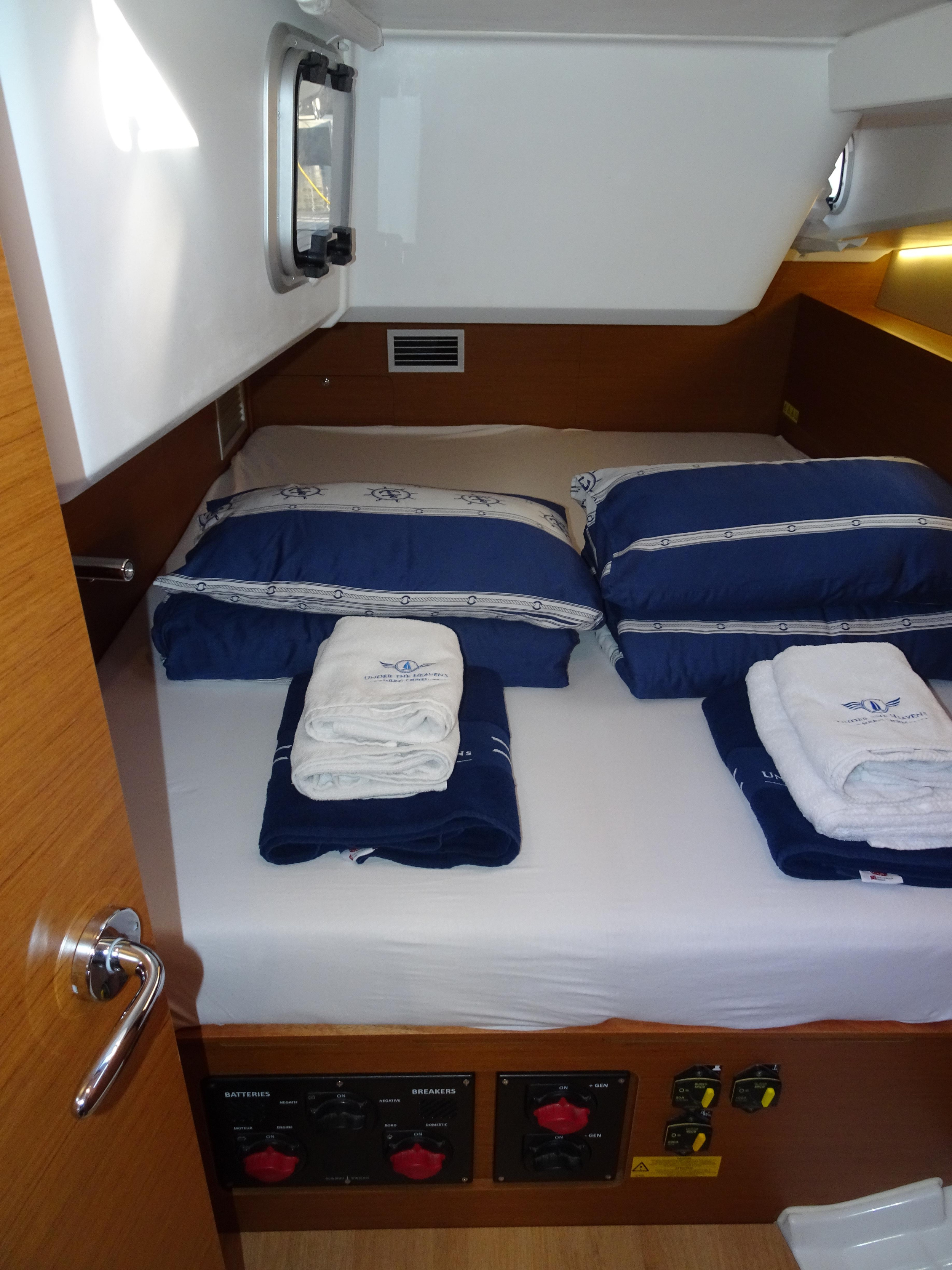 Sun Odyssey 490 — photo 12