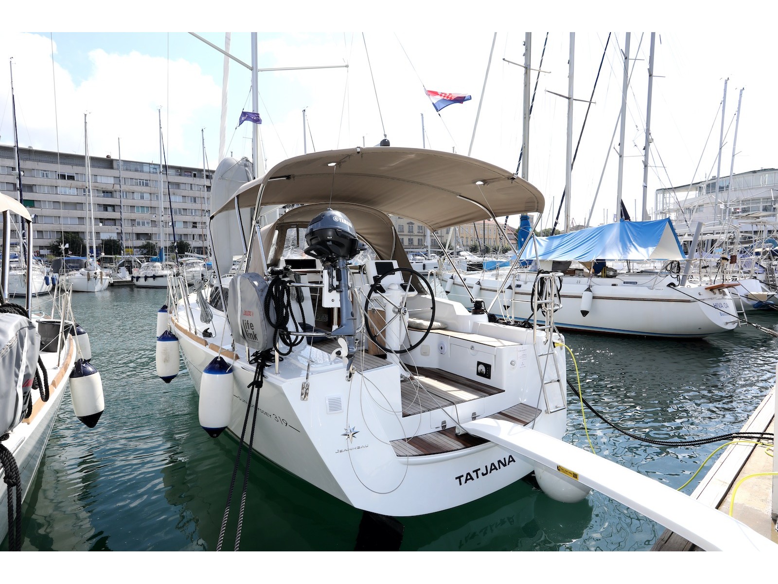 Sun Odyssey 319 — photo 1
