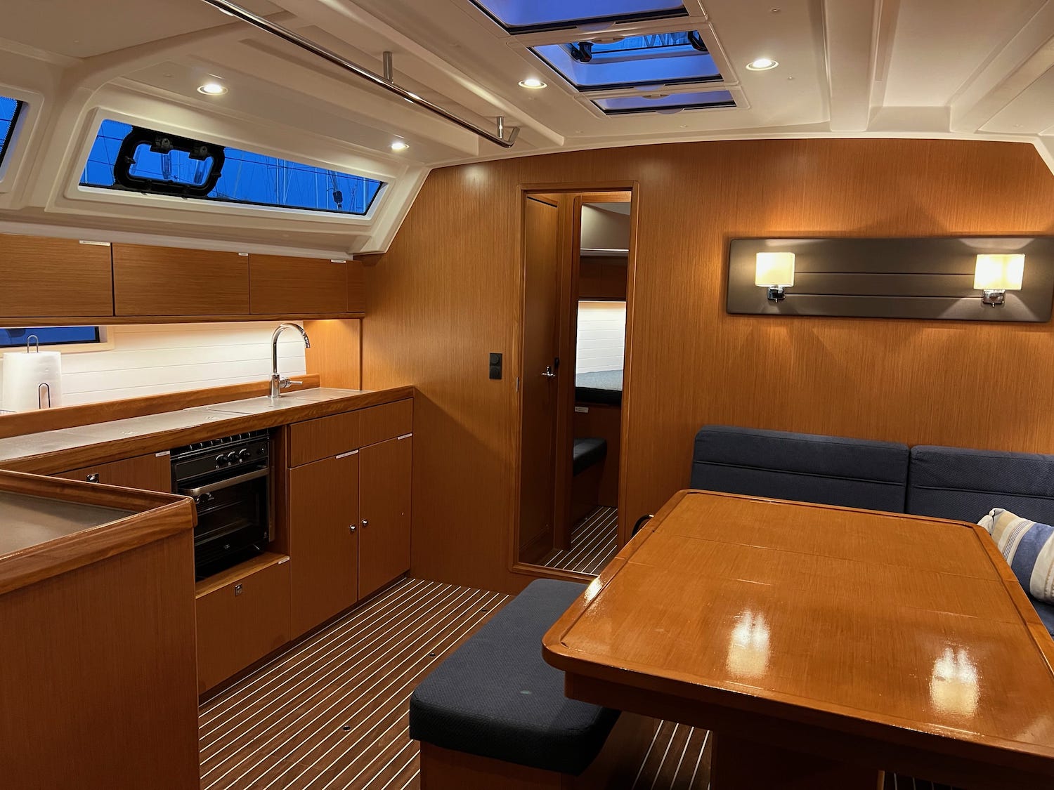Bavaria Cruiser 46 — photo 10
