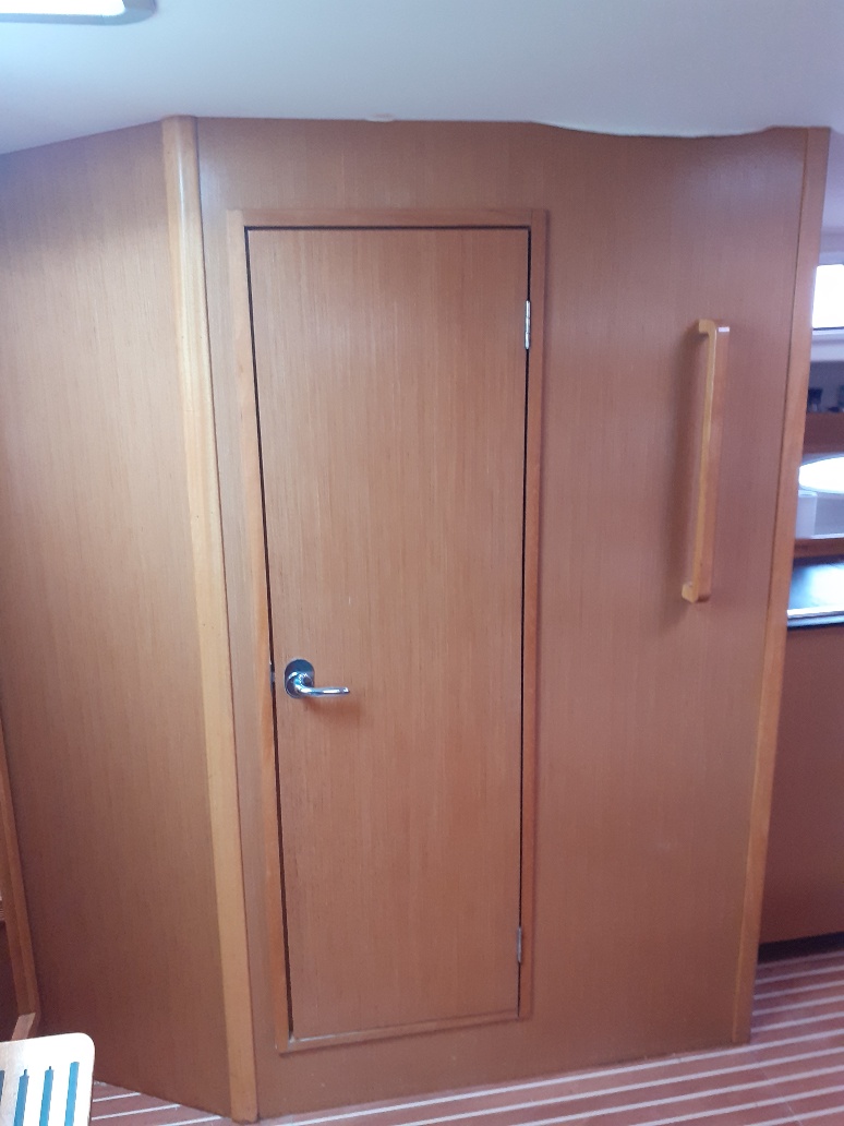 Bavaria 43 Cruiser — photo 10