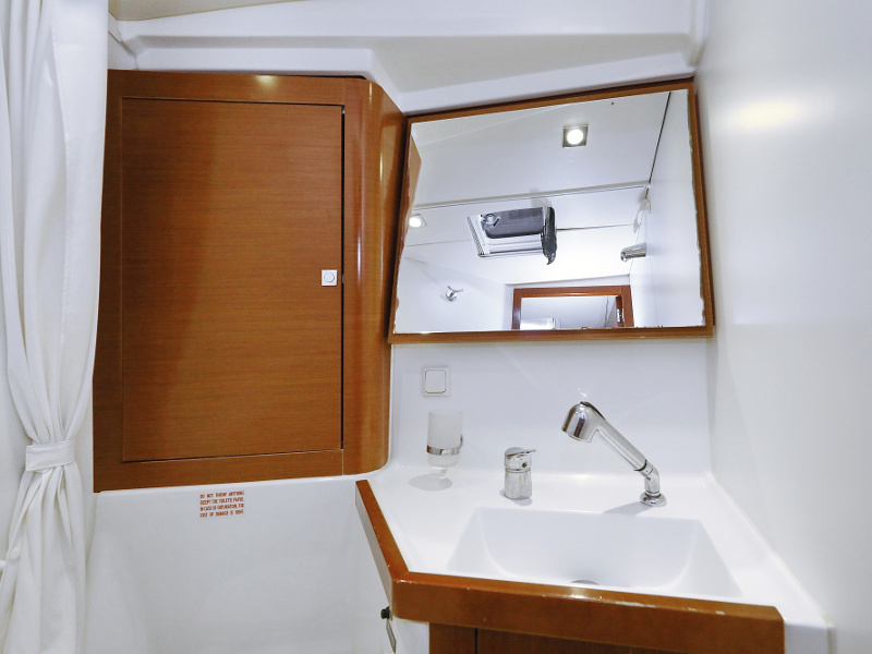 Oceanis 41 — photo 11
