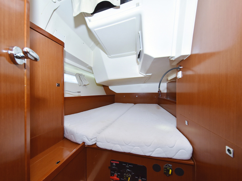 Oceanis 41 — photo 35