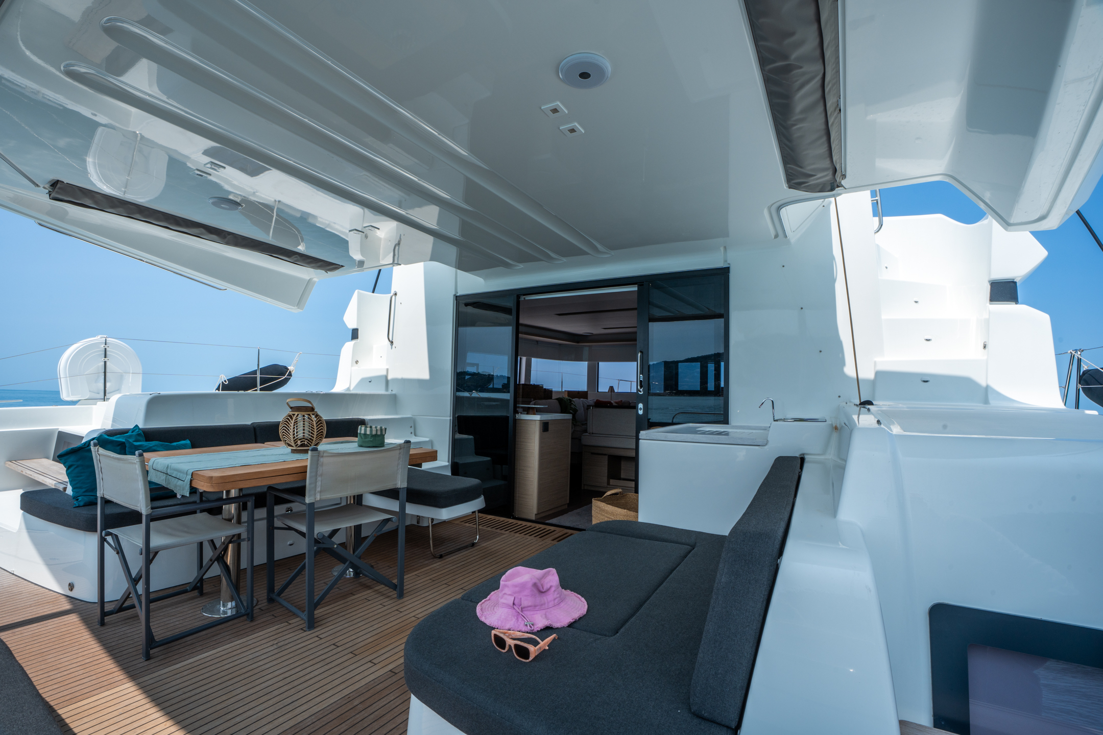 Lagoon 51 — photo 20