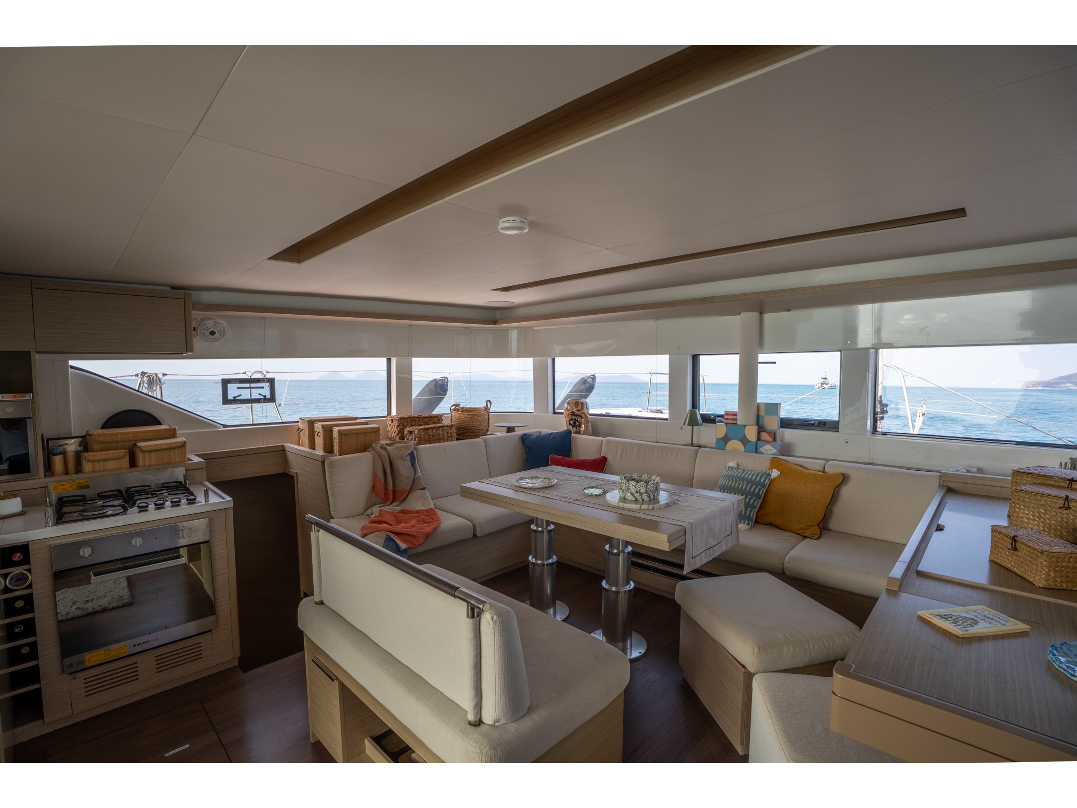 Lagoon 51 — photo 11