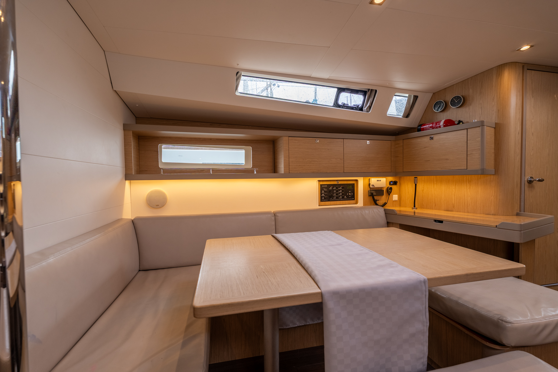 Oceanis 45 — photo 2