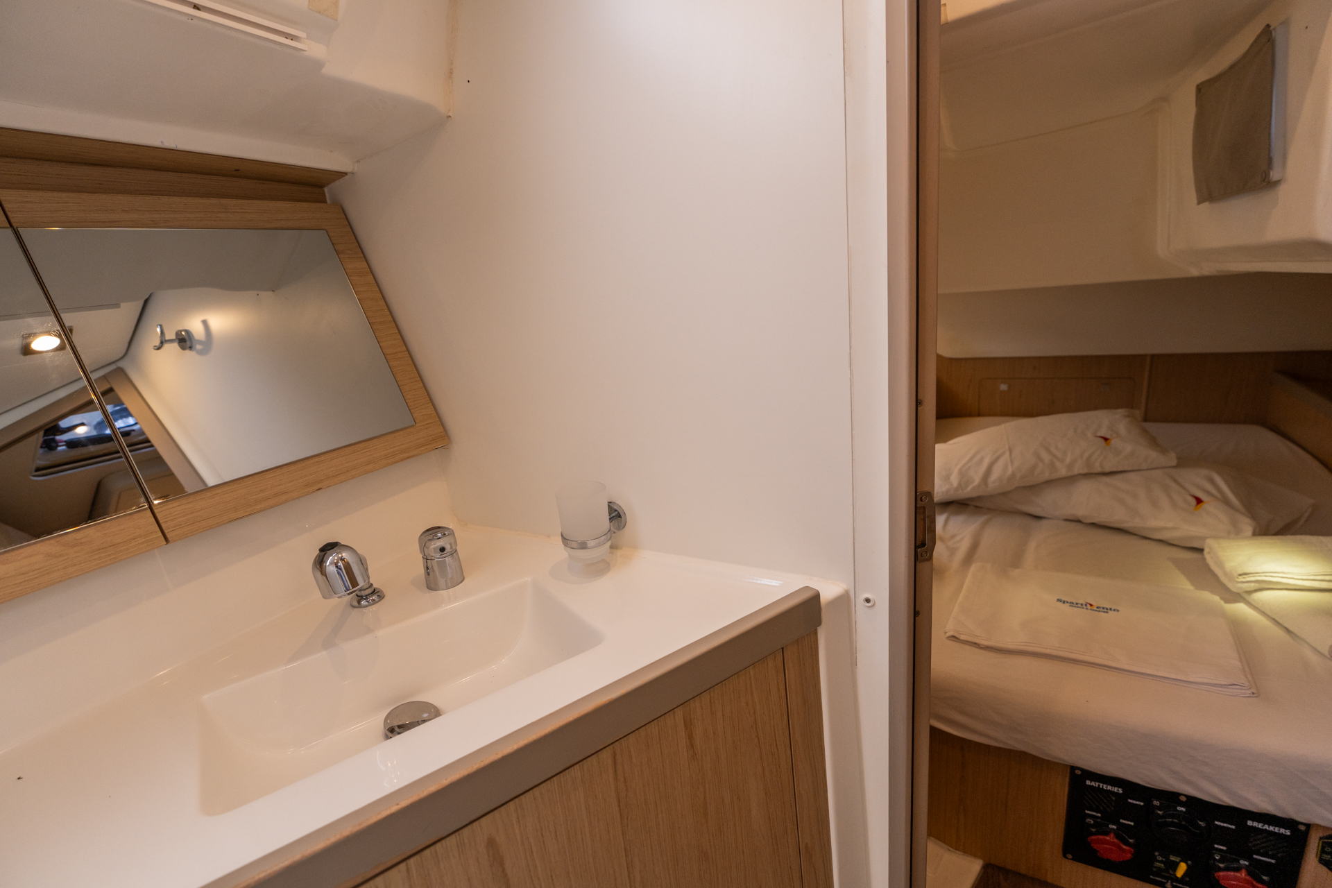 Oceanis 45 — photo 16