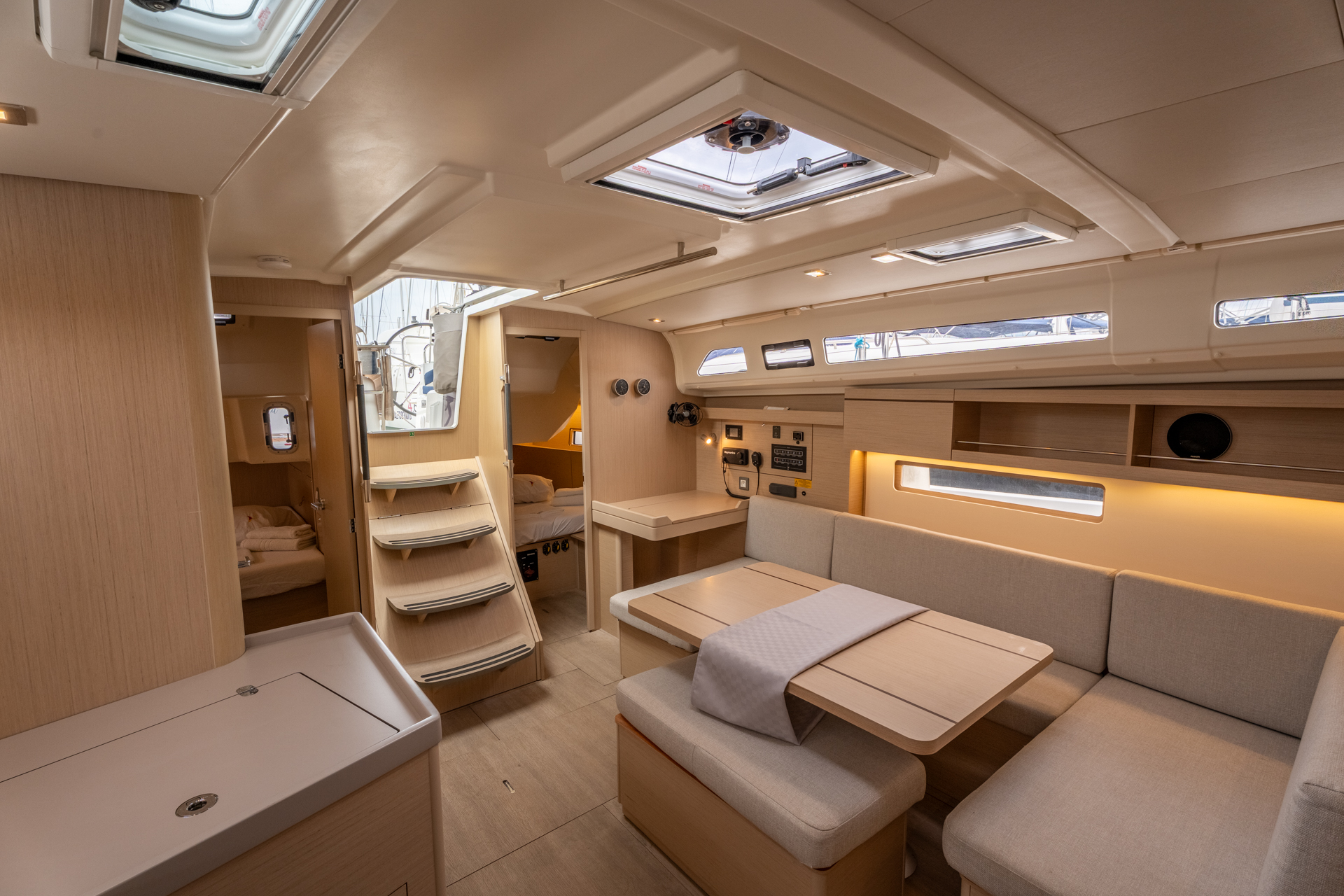 Oceanis 40.1 — photo 7