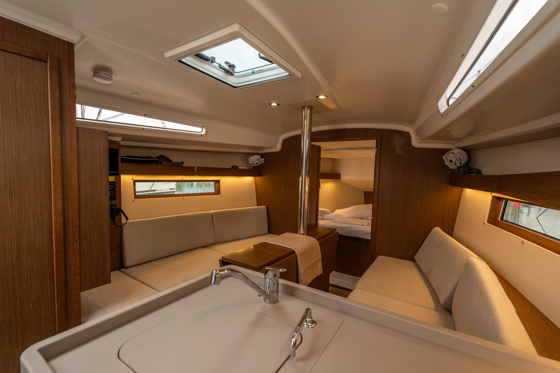 Oceanis 34.1 — photo 10